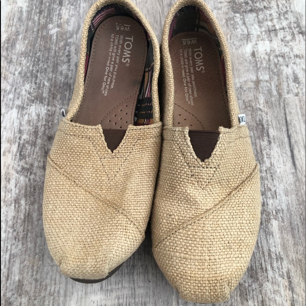 Burlap TOMS